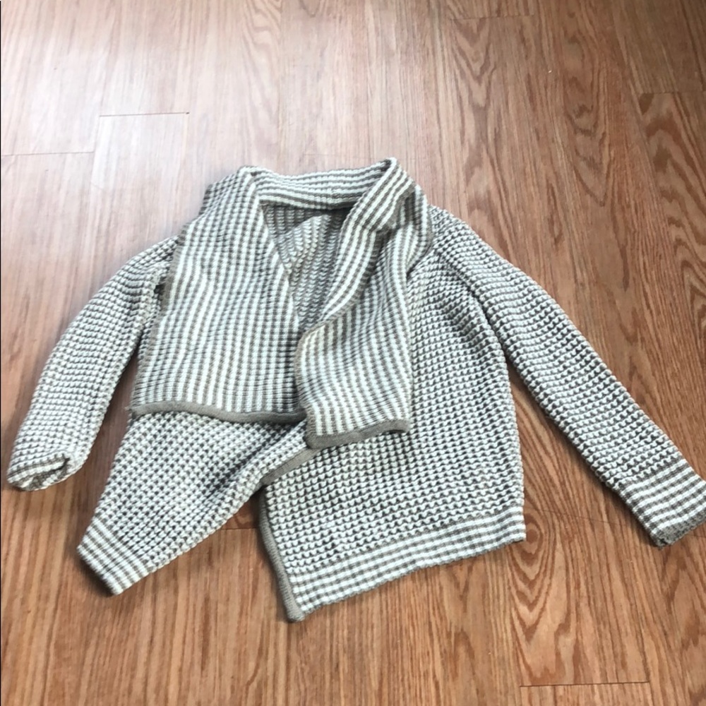 Tobi Long Sleeve Sweater/Cardigan